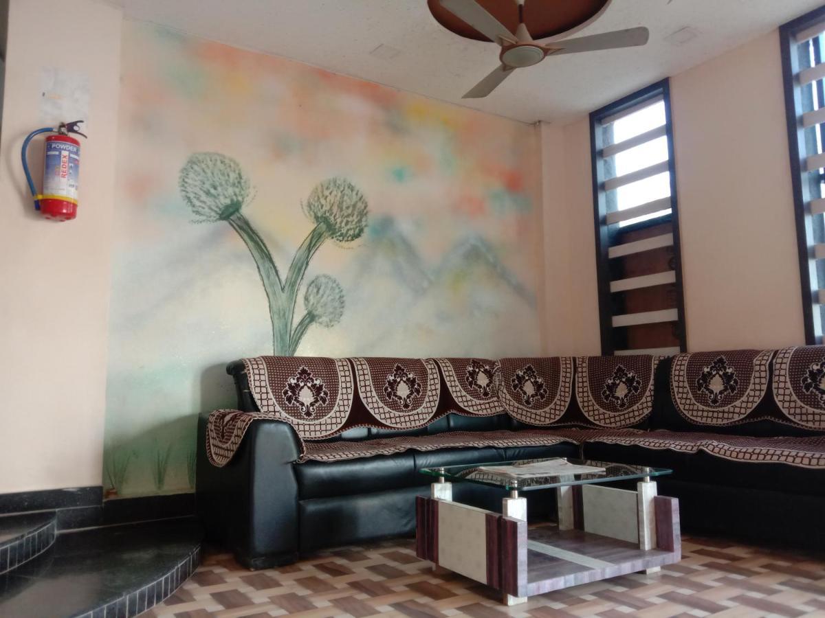 Shree Hotel Shivdhara Somnāth Esterno foto